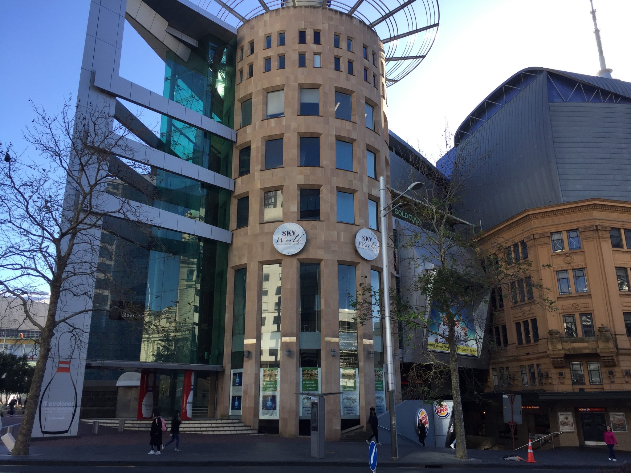 <br /><noscript><img decoding=