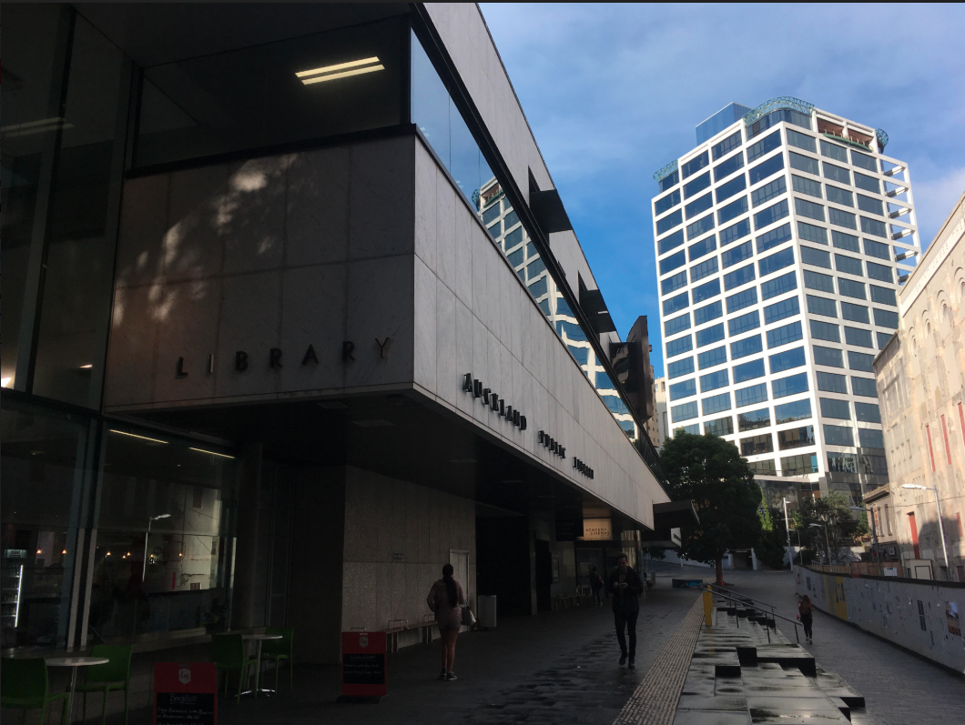 <br /><noscript><img decoding=